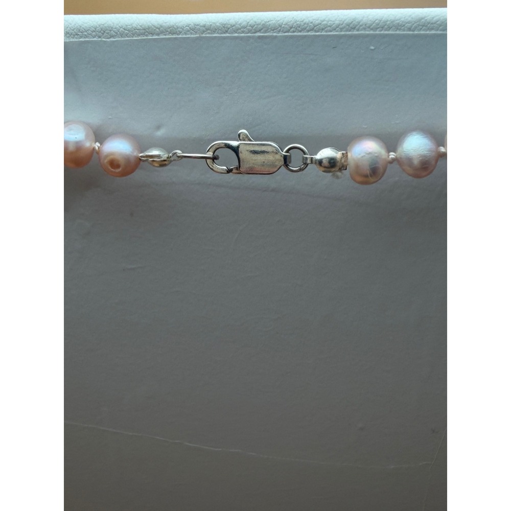 Mauve Pink Freshwater Cultured Pearl Hand Knotted Necklace 18 Inch Baroque Clasp - Picture 5 of 7